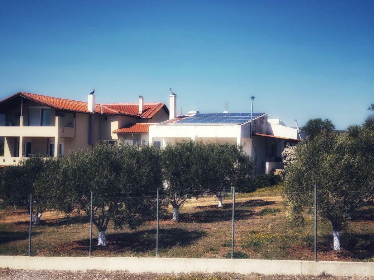Holiday home The Hillhouse Near *